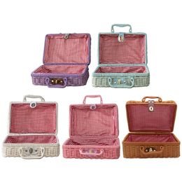 Storage Baskets Vintage Tote Storage Case Portable Handmade Rattan Woven Box for Makeup Travel Picnic Luggage Basket Holder Suitcase Sundries 220912