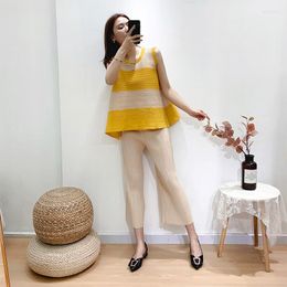 Women's Tracksuits Pleated Solid Tone Suit Women's 2022 Summer Loose Fashion Wide Leg Pants Colour Matching Two-piece Set