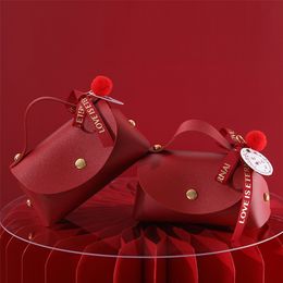 Gift Wrap Wedding Favours And Candy Box es Bags With Handles Leather Packaging Gift Box For Baby Shower Birthday Party Decoration 220913