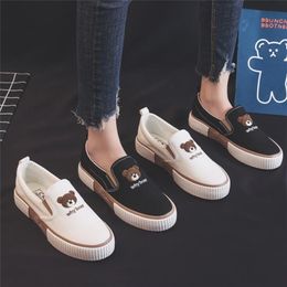 Dress Shoes Women Flat Casual Classic Canvas Slip On Loafers Bear Embroidery Vulcanize Sneakers Ladies Lazy 220913