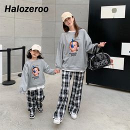 Family Matching Outfits Spring Family Matching Clothes Baby Girls Pink Sweatshirt Mother Daughter Clother Fashion Clothing Suit Soft Casual Hoodies 220913