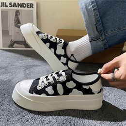 Dress Shoes Summer Casual Women Canvas Female Sneakers Cow Spot Low Top Woman Vulcanize Ladies Classic Flats Spring 220913