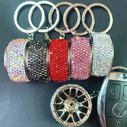 Keychains Luxury Full Rhinestone Wheel Hub Car Keychain Creative Design Auto Stylish Accessories Bag Exquisite Pendant Gift for Friends T220909