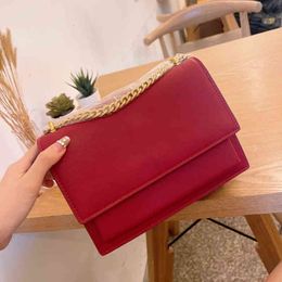 American Shoulder Bags Women's Fashion Bag European and Menger Bag Leather Material 3 Colour Gold Chain 24cm Large Discount with Box