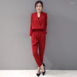 Siga para mujeres Suits para mujeres 2022 Mujeres de primavera y verano Versión coreana delgada de la moda casual de dos piezas de gran tamaño siamese