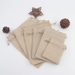 Gift Wrap 50pcs/lot Natural Burlap Linen Jute Drawstring Gift Bags Sacks Party Favours Packaging Bag Wedding Candy Gift Bags Party Supplies 220913