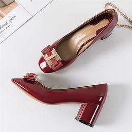 Dress Shoes Classic Bridal Wedding Shoes Woman Metal Decoration Pumps Bowknot High Heel Designer Brand Chunky Heels Shoes Ladies Dress Pumps 220913