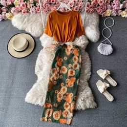 Skirts 2022 Summer Women's Two Piece Set High Waist Split Printed Beach Skirt And Short Sleeve Round Neck Orange T-Shirt Female Suits