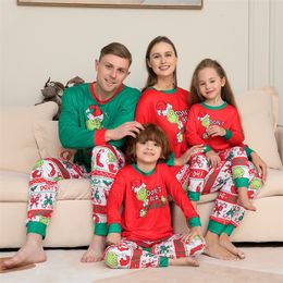 Family Matching Outfits Family Christmas Pajamas Matching Set Adult Mother Father Kids Xmas Pyjamas Daughter Son Sleepwear Baby Romper Family Look 220913