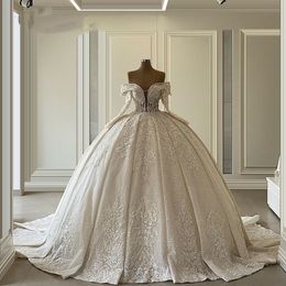 Luxury Ball Gown Wedding Dresses Deep V Neck Long Sleeve Off Shoulder Sequins Appliques Appliques Lace Ruffles Floor Length Bridal Gowns Plus Size robes de soiree