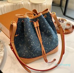 Designer -bags designer handbags WOMEN luxurys genuine leather Monograms Embossing bag messenger crossbody shoulder Wallet 2022
