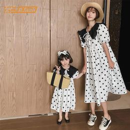 Family Matching Outfits Doll Collar Mother and Daughter Short Sleeves Wave Point Dress Clothes Clothing 220914