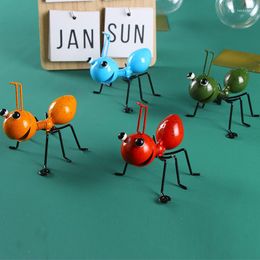 Decorative Figurines 4 Colours Patio Craft Yard Outdoor Garden Cute Insect Hanging Home Decor Gift Ornament Metal Ant Living Room Wall Art