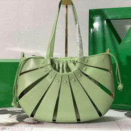 Top Designer Bag Stylish Shell Bags Handbags Shoulder Bags totes Women's CrossbodyBags Cropped Calfskin Nylon Drawstring Rivet Decoration New 2022