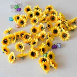 Faux Floral Greenery 100 pcsparty 4Cm Mini Silk Sunflower Artificial Flowers Head For Wedding Home Decoration Diy Wreath Scrapbooking Fake Flowers J220906