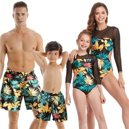 Family Matching Outfits HH Family Matching Women's Swimwear Girls Women's Swimsuits Bikini Father Mother and Daughter Son Beach Shorts Swim Sets 220914