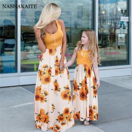 Family Matching Outfits Summer matching family outfits Mom and daughter spring and summer panelled tank dress For Mommy and me clothes family look 220914