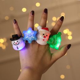 Kids Christmas Gift LED Luminous Finger Ring Snowman Snowflake Xmas Tree Santa Cute Large Jewellery Light in the Dark Glow Stick de760