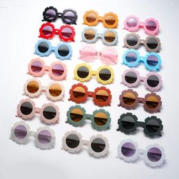 Kids Sunglasses Designer Sunflowers Sun Glasses Cartoon Round Frame Girls Frosted Glasses Children's Sunscreen Shades Fashion Eyeglasses Eyewear 25 Colours