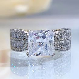 New Women's Square Zircon Slivers Rings Simulation Diamond Ring