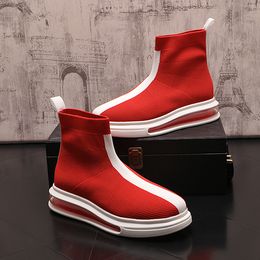 Men's socks boots running casual shoes fashionable and comfortable high sneakers light large size red outdoor sports