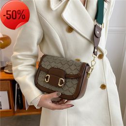 Designer Bags Msenger Luxury Digner Fashion Shoulder Hands High Quality Women Chain Letter Phone Bag Wallet Purse Cross Body Metallic Tottote evening clutches