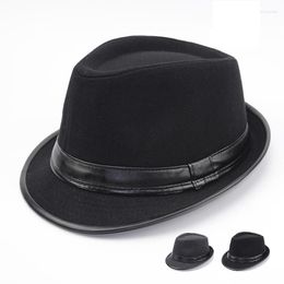 Berets Retro British Style Top Fedoras Hat For Men Male Warm Winter Spring Flat Felt Jazz Classical Gentleman Boys Bowler Caps