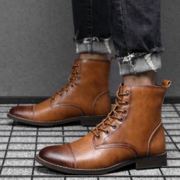 İngiliz Siyah Erkekler Chelsea Boots Ayak bileği botlarında deri erkek kayma platformu sıradan ayakkabılar yuvarlak başparmağı eğlence botları