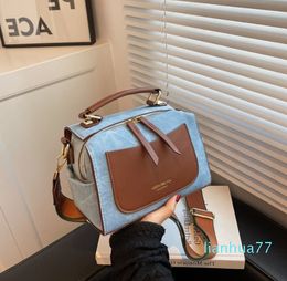 2022 new fashion Designer Bags Autumn New Jeans Handbag Foreign Style Shoulder Fashion Cross Sports Leisure Small Capacity Bucket top quality