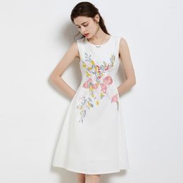 Casual Dresses European Summer O Neck Sleeveless Elegant White Floral Embroidered Vest Mini Women Fashion Streetwear 2022