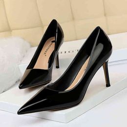 272-2 Sandals Simple High-heeled Bright Lacquer Leather Shallow Mouth Pointed Sexy Thin Profional Ol Shoes Women's Single