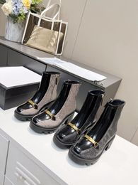 2022ss Luxury canvas Boots Ladies Designer Rubber Martin Ankle boots fashion glamorous Comfortable footwear with golden hardware.