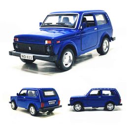 Diecast s 1/32 Russian LADA NIVA Alloy Model Toy Diecasts Metal Casting Pull Back Music Light Car For Children Vehicle Toys 0915