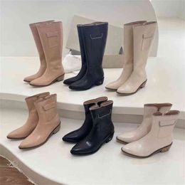 Scarpe eleganti Stivali a punta a punta della famiglia J di alta edizione per le donne 2022 nuovi stivali da cavalleria alti al ginocchio stivali da cowboy occidentali