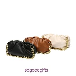 A YD Pouch Bag Designer Bottegss Handbags Women Venetss clutch bags 2023 New Song Hye Kyo same chain cloud bag soft and versatile one shoulder le