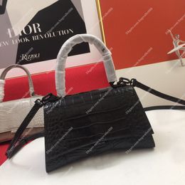 bag tassels NZ - Women Handbag Shoulder Crossbody Bag Crocodile Luxurys Designer Purses Wallets Tote Half Moon Alligator Black Hardware Interior Zipper Pocket Bags Lady Handbags