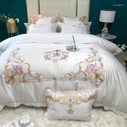 Bedding Sets Luxury European Style White Flowers Embroidery Satin Cotton Set Silky Duvet Cover Bed Linen Fitted Sheet Pillowcase