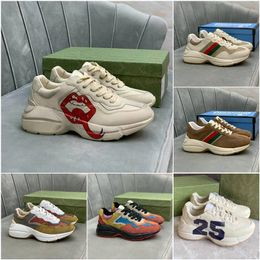 Designer Running Shoes Treinadores plataforma plataforma multicolor Apollo vintage chaussures couro sola grossa t￪nis de morango 36-44 rhyton mens