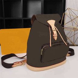 high quality Luxury Bags Women leathers backpack with Oxide skin Leather Totes outdoor bag messenger bag