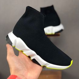 Paris Kız Erkek Triple-S Çorap Ayakkabıları Orijinal Balenaga Erkek Günlük Slip-On Black Beyaz Kırmızı Yeşil Trainer Spor Spor Ayakkabıları Atletik OU266E