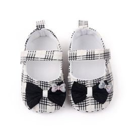 Baby Shoes Kids Girls Grid Bowknot Shoes Bebes Zapatos Ninas Newborn First Walkers Baby Crib Shoes