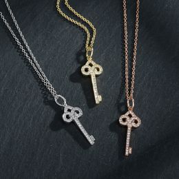 Leaf Key Diamond Pendant Necklace Luxury Designer Ladies Jewelry Sweater Chain