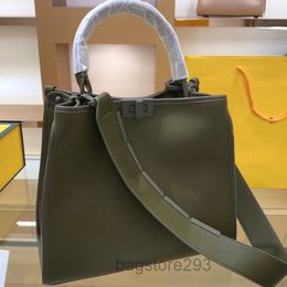 Lady Hadbags Tote Bags Shoulde Bag Classic Turnlock Frosted Detachable Wide Shoulder Strap Zipper Pocket 2022