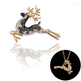 Brooches Fashion Elk Brooch Pin Running Sika Deer For Women Rhinestone Enamel Dual Use Sweater Chain Multipurpose Xmas Gift