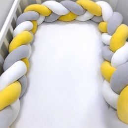 1M2M3M4M Crib Cot Protector Infant Baby Bedding Set For Boy Girl Braid Knot Pillow Cushion Room Decor 220816