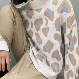 Kadın Sweaters Kış Sweater Leopar Baskı Hayvan Temel Beyaz Blubltleneck Büyük Boy Jumper Vintage Sıcak Örme Kadınlar için 220916