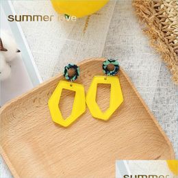 Hoop Huggie Yellow And White Acrylic Acetate Earrings For Women Geometric Irregar Hollow Out Statement Long Fashion Jewellery Party Gf Dh6Fn