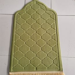Carpet Prayer Mat for Muslim Ramadan Flannel Worship Kneel Embossing Floor s Nonslip Soft Portable Travel Rug 220919