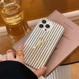 Luxury Fabric Art Designer IPhone Cases Cellphone Cases Fashion Metal Letter Case For Iphone 12 13 14 Promax Cover