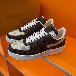 Top quality luxury designer shoes casual sneakers breathable Calfskin with floral embellished rubber outsole very nice mjkkk00002